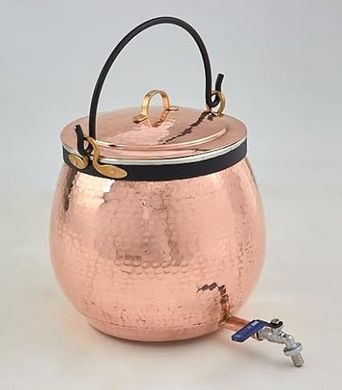 Chaudron cuivre artisanal 30L, poignée fer, robinet, étamé.
